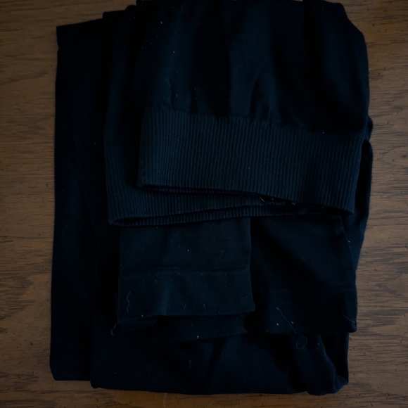 Leggings s/m pair of grey an black spandex - Picture 2 of 6